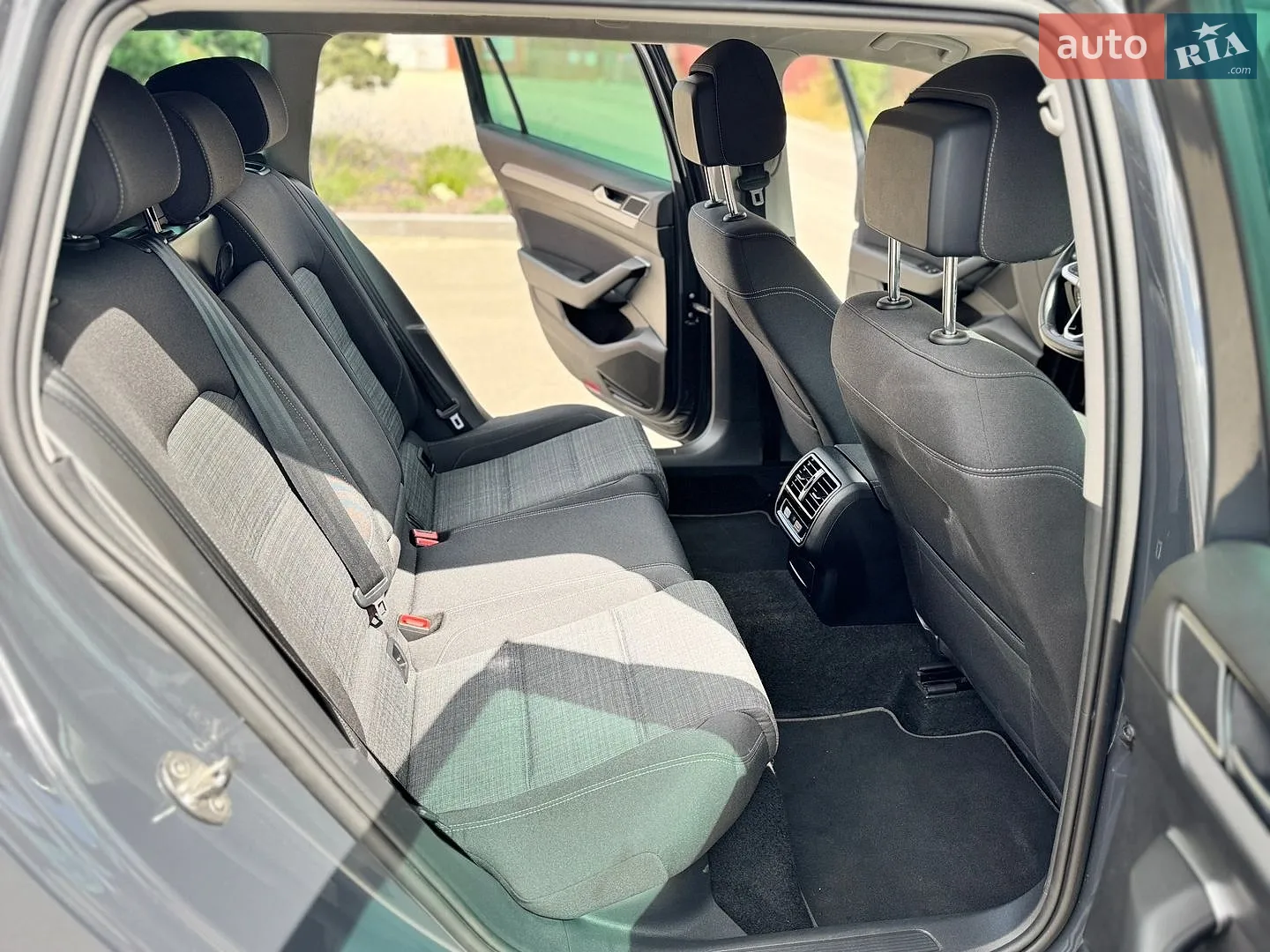 2021 Volkswagen Passat - мініатюра 14