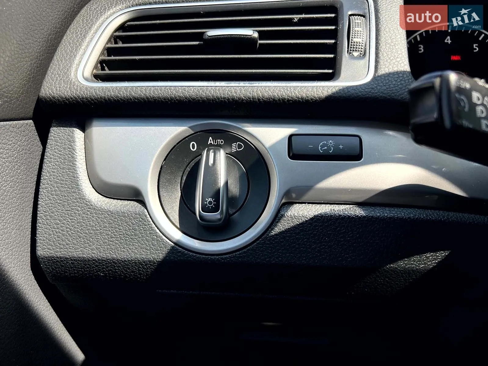 2014 Volkswagen Passat - мініатюра 14