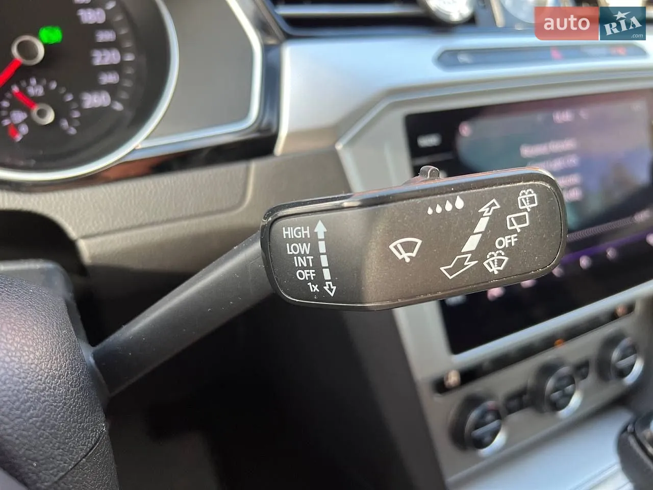 2019 Volkswagen Passat - мініатюра 24