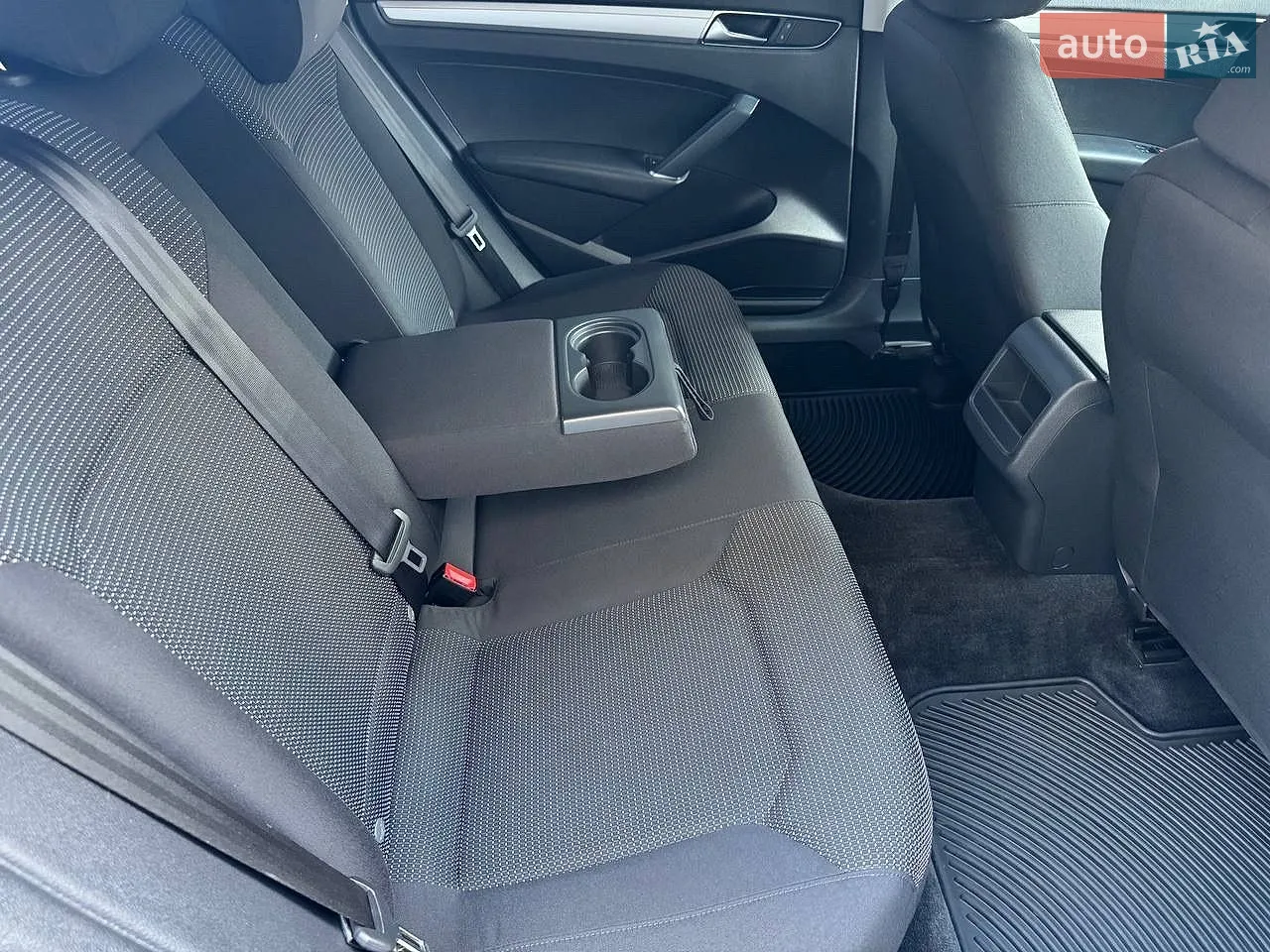 2016 Volkswagen Passat - мініатюра 22