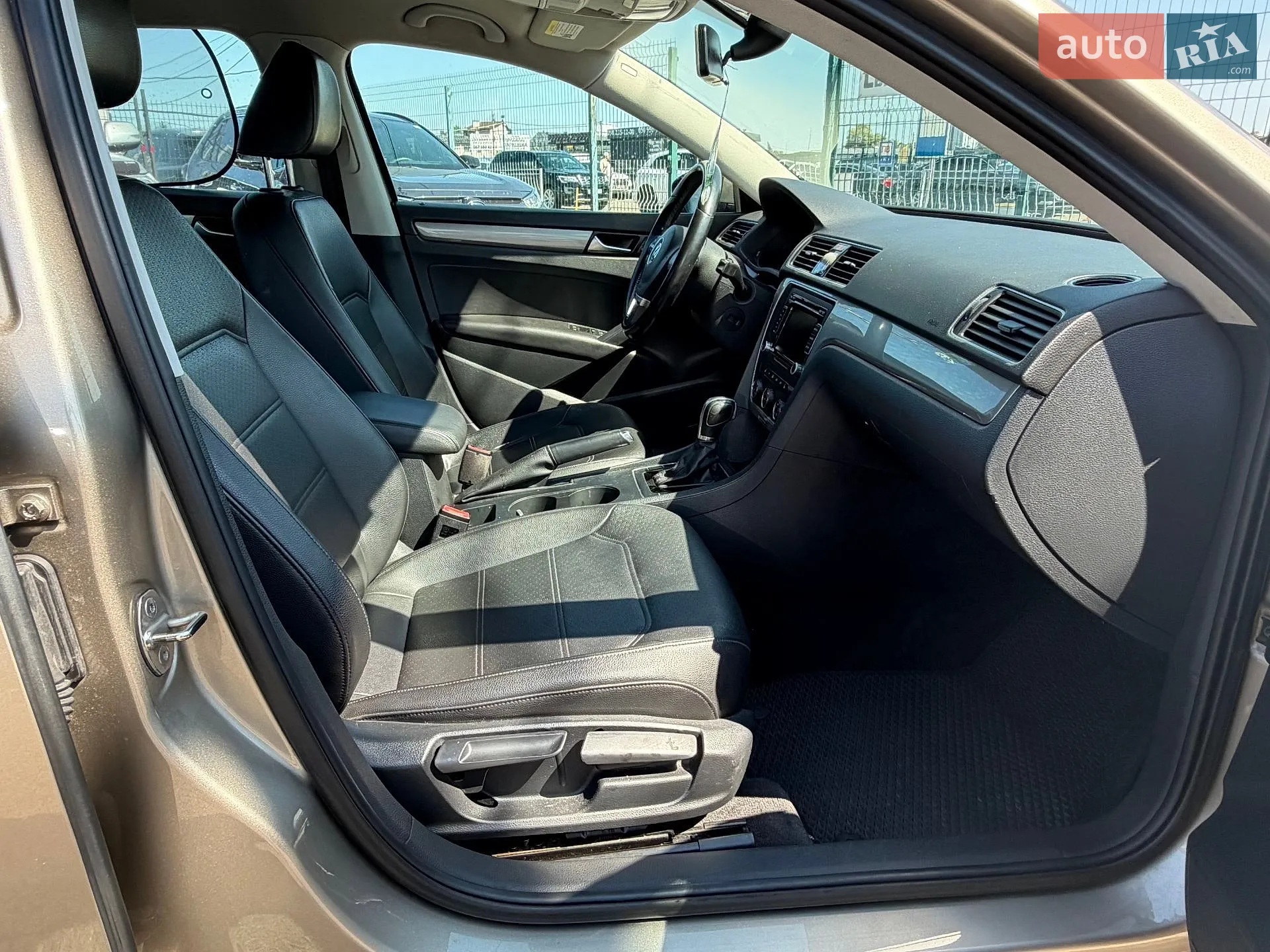 2015 Volkswagen Passat - мініатюра 28