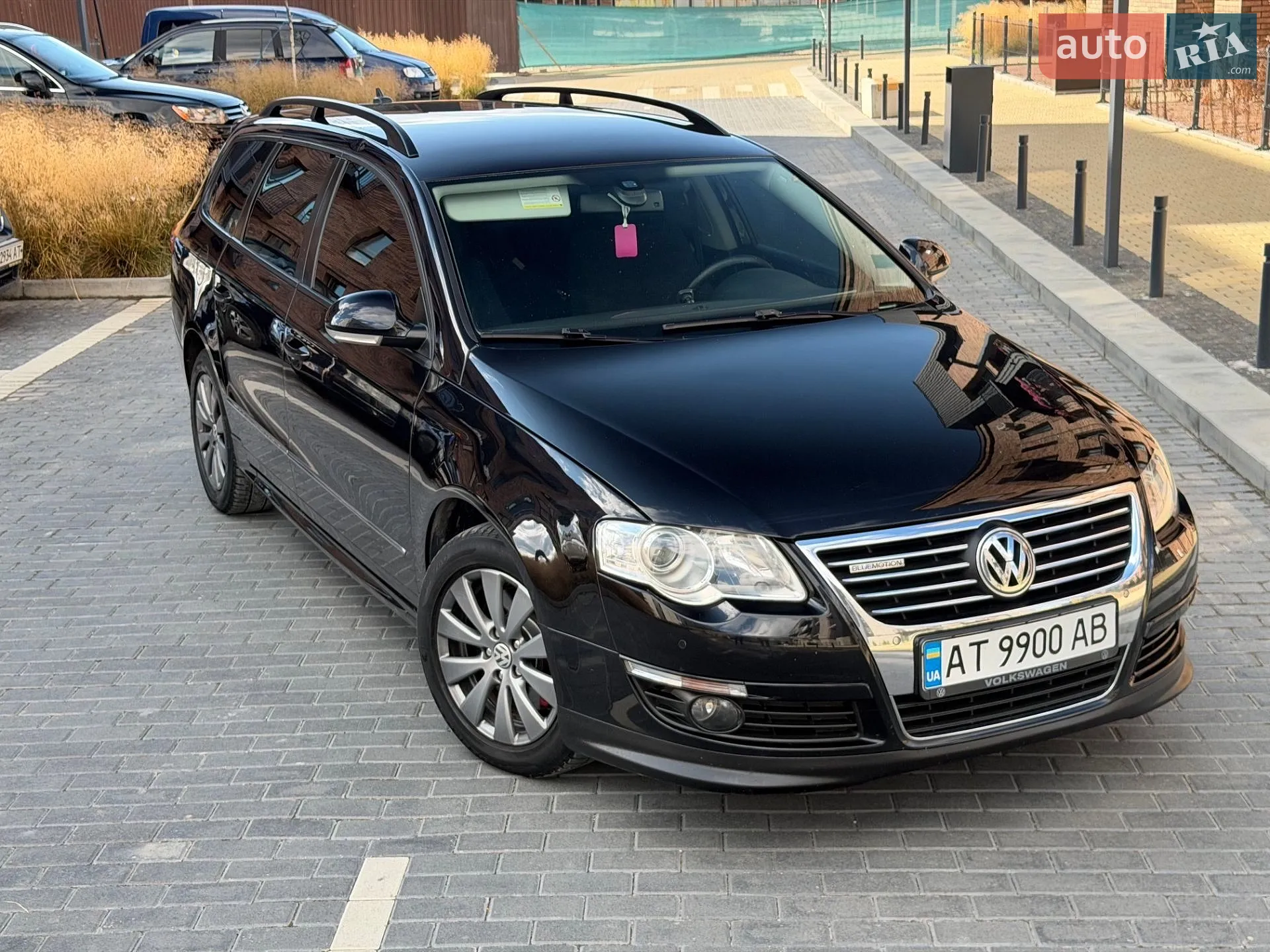 2010 Volkswagen Passat - мініатюра 2