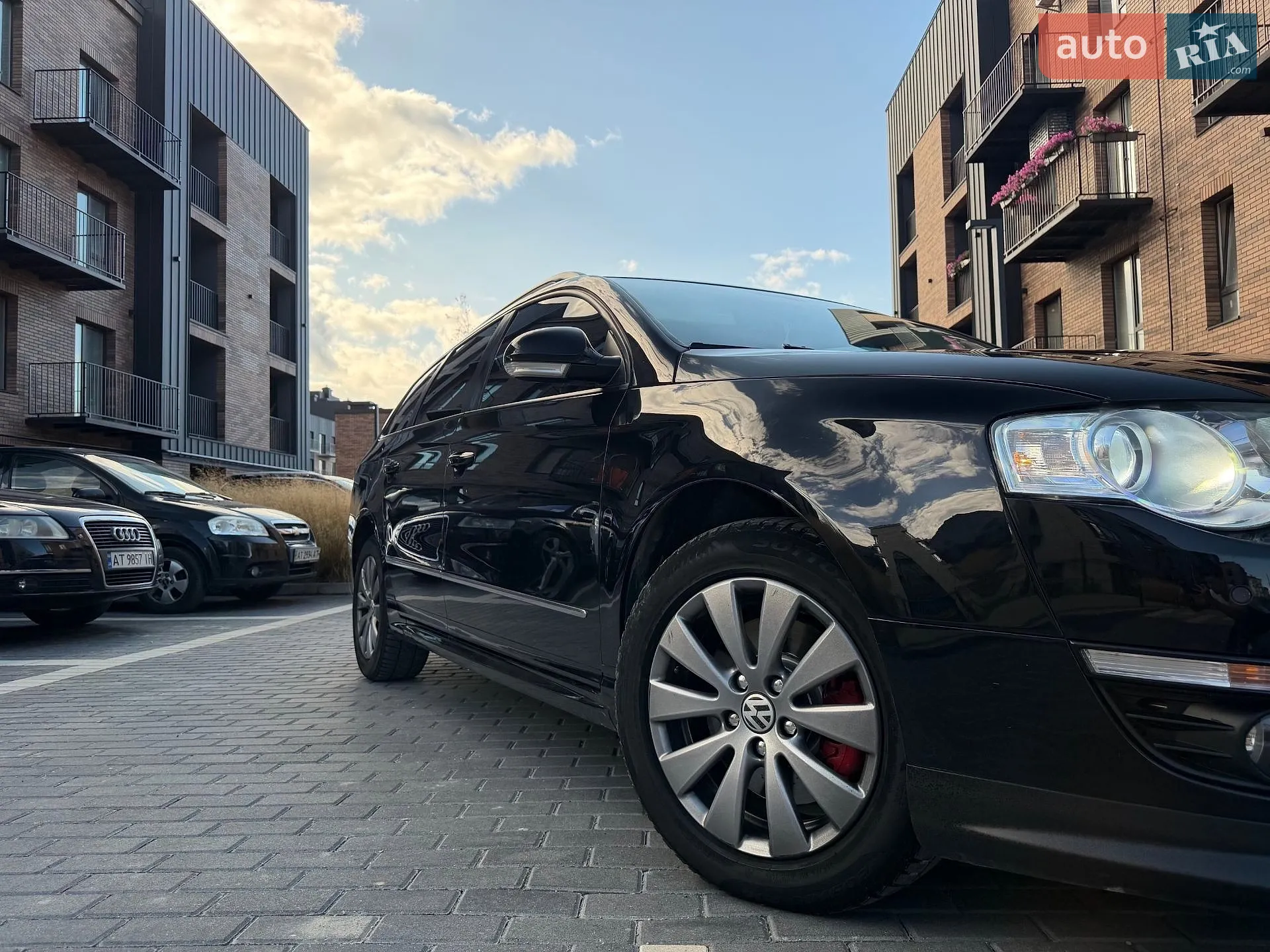 2010 Volkswagen Passat - мініатюра 5