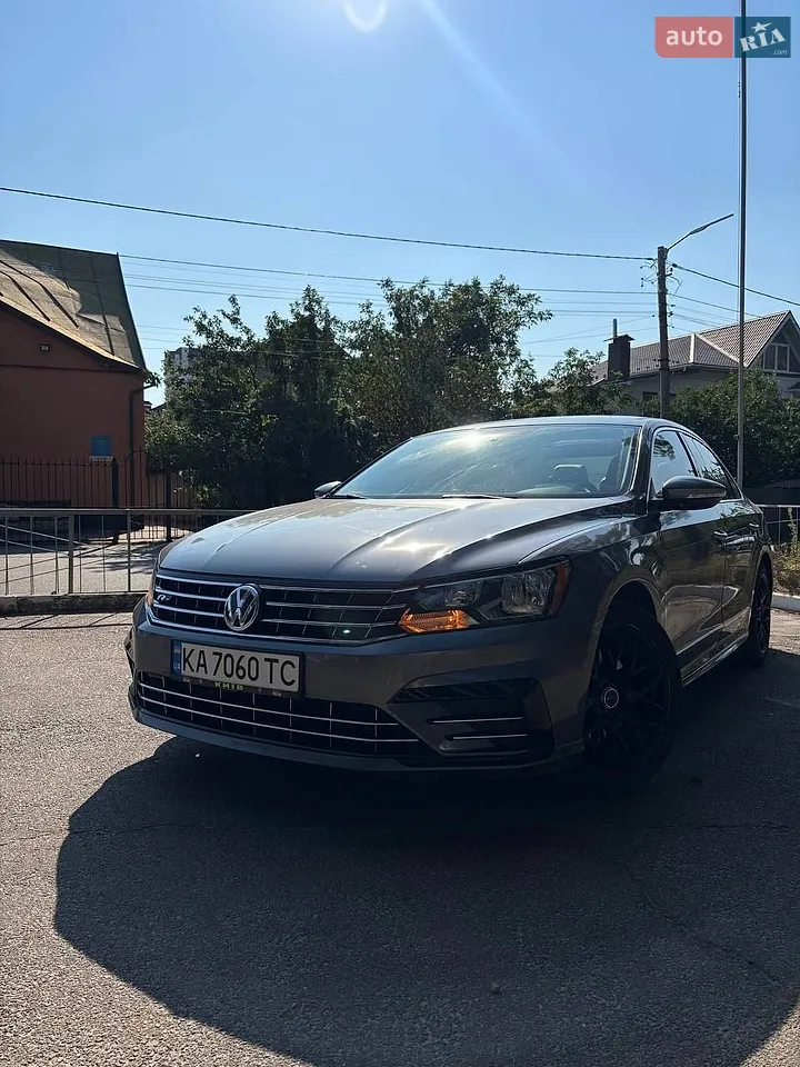 2016 Volkswagen Passat - мініатюра 16