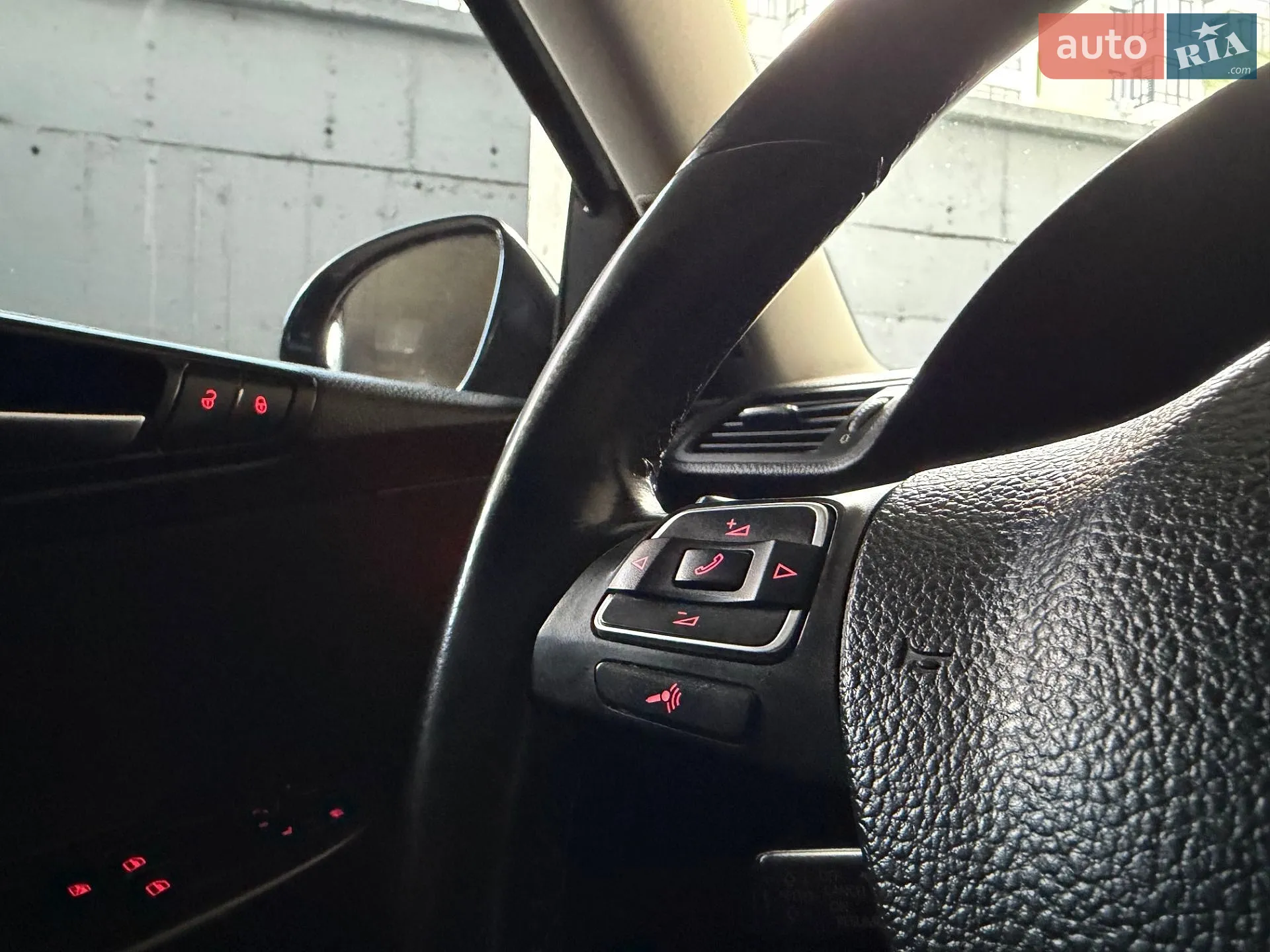 2010 Volkswagen Passat - мініатюра 35