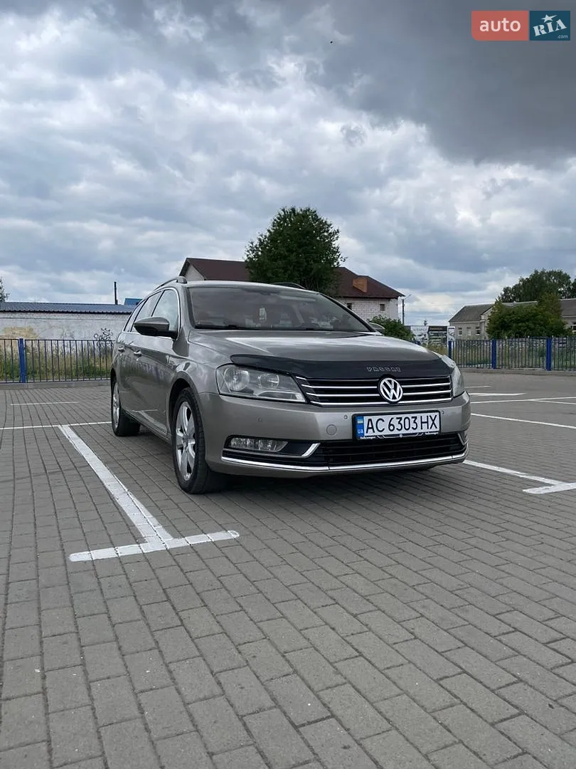 2012 Volkswagen Passat - мініатюра 3