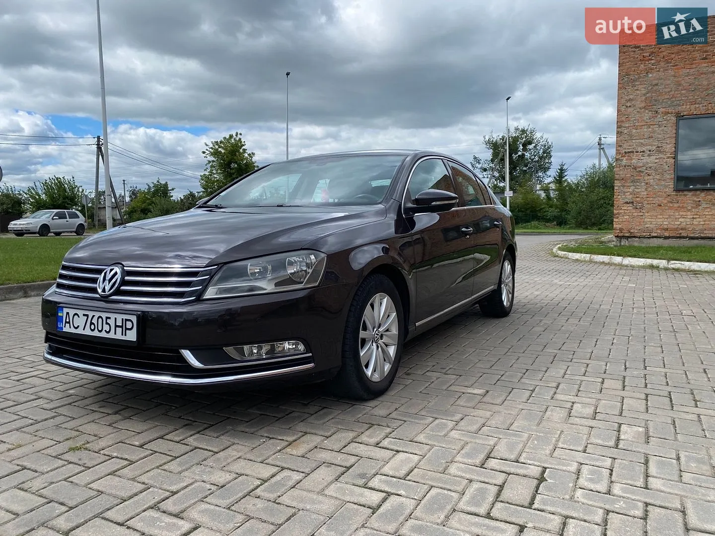 2010 Volkswagen Passat - мініатюра 3