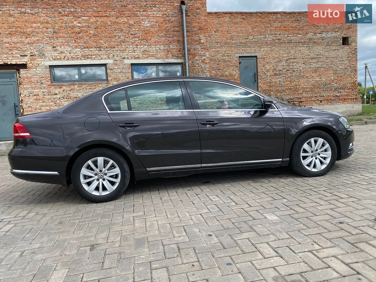 2010 Volkswagen Passat - мініатюра 8
