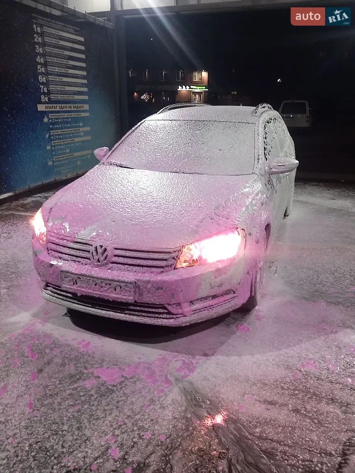 2011 Volkswagen Passat - мініатюра 16