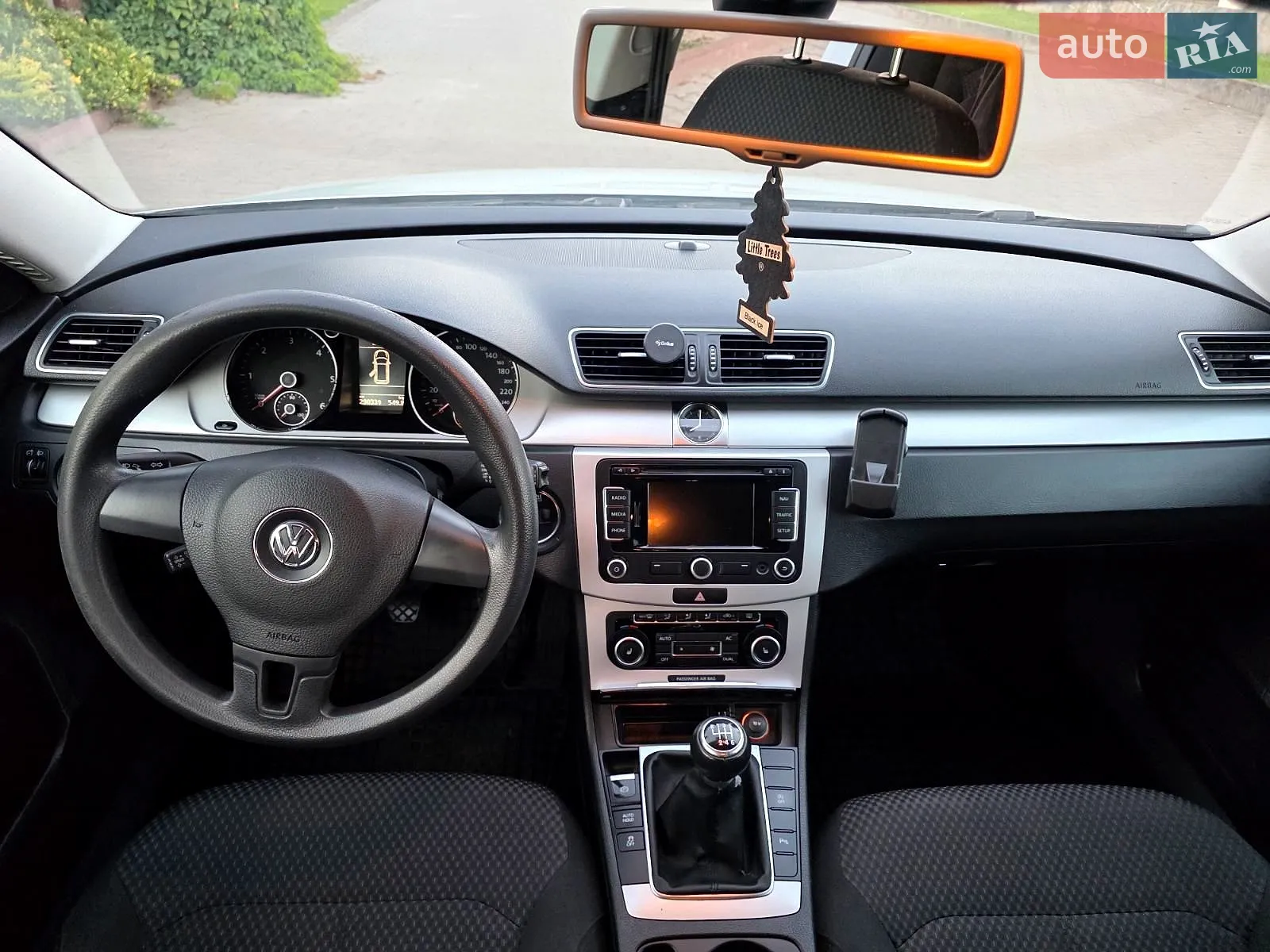 2011 Volkswagen Passat - мініатюра 19