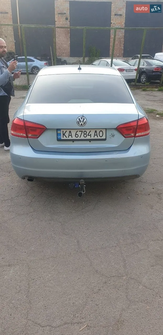 2012 Volkswagen Passat - мініатюра 2