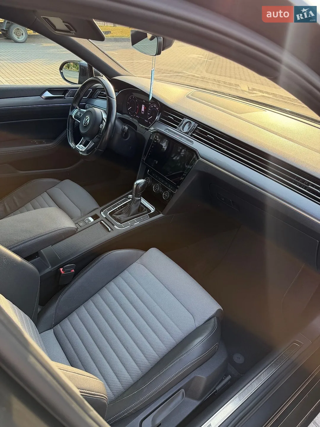 2018 Volkswagen Passat - мініатюра 24