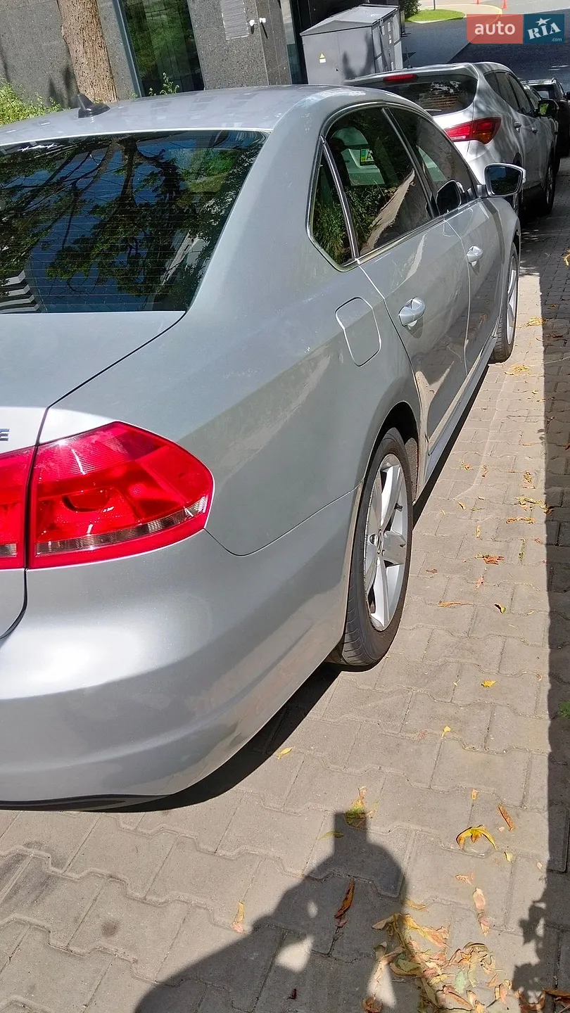 2012 Volkswagen Passat - мініатюра 3
