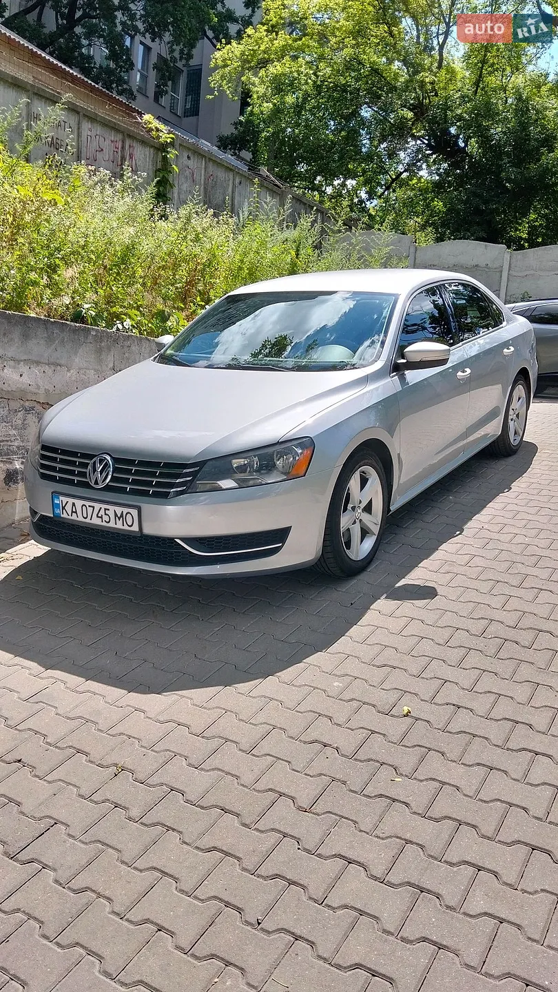 2012 Volkswagen Passat - фото 1
