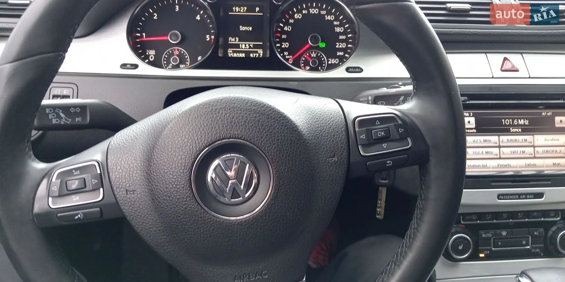 2010 Volkswagen Passat - мініатюра 13