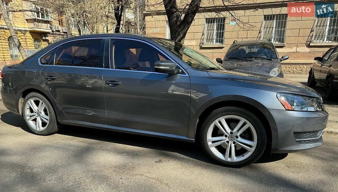 2015 Volkswagen Passat - фото 1