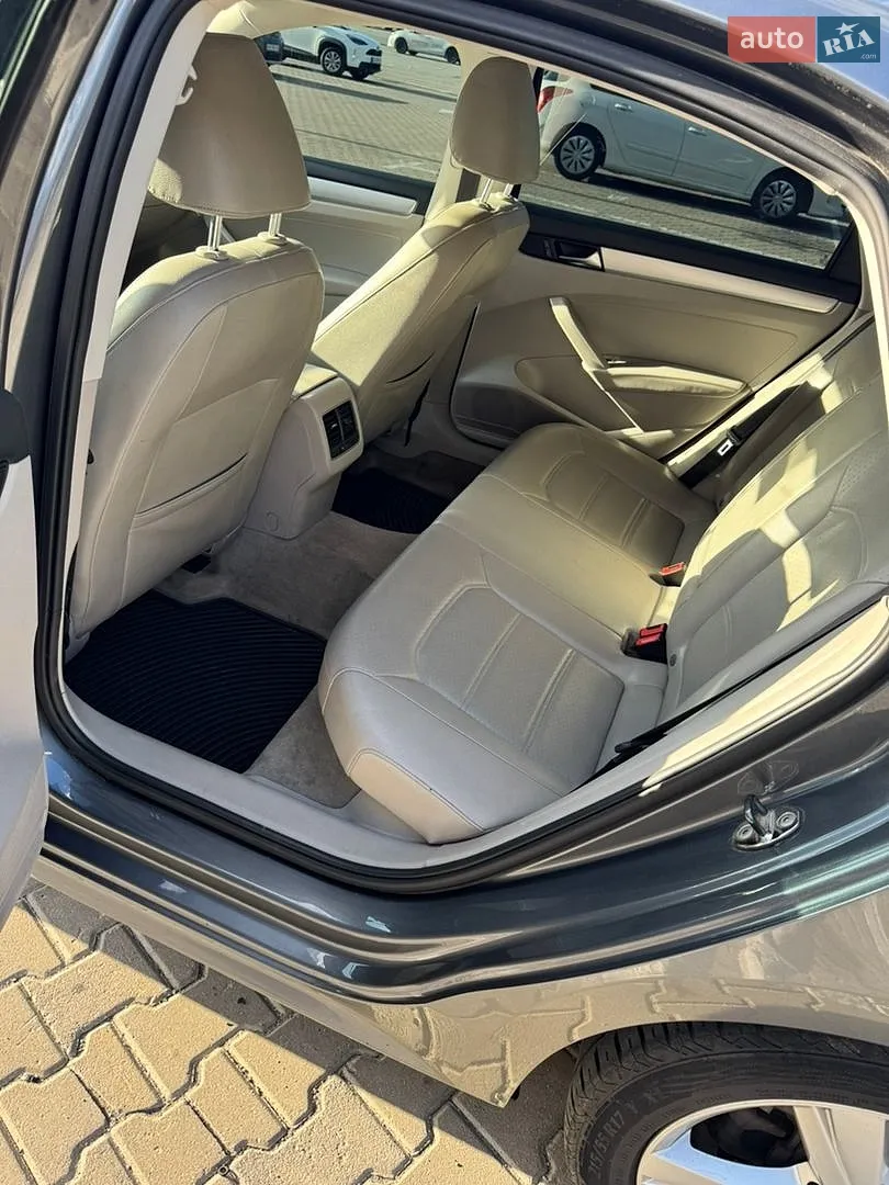 2012 Volkswagen Passat - мініатюра 10