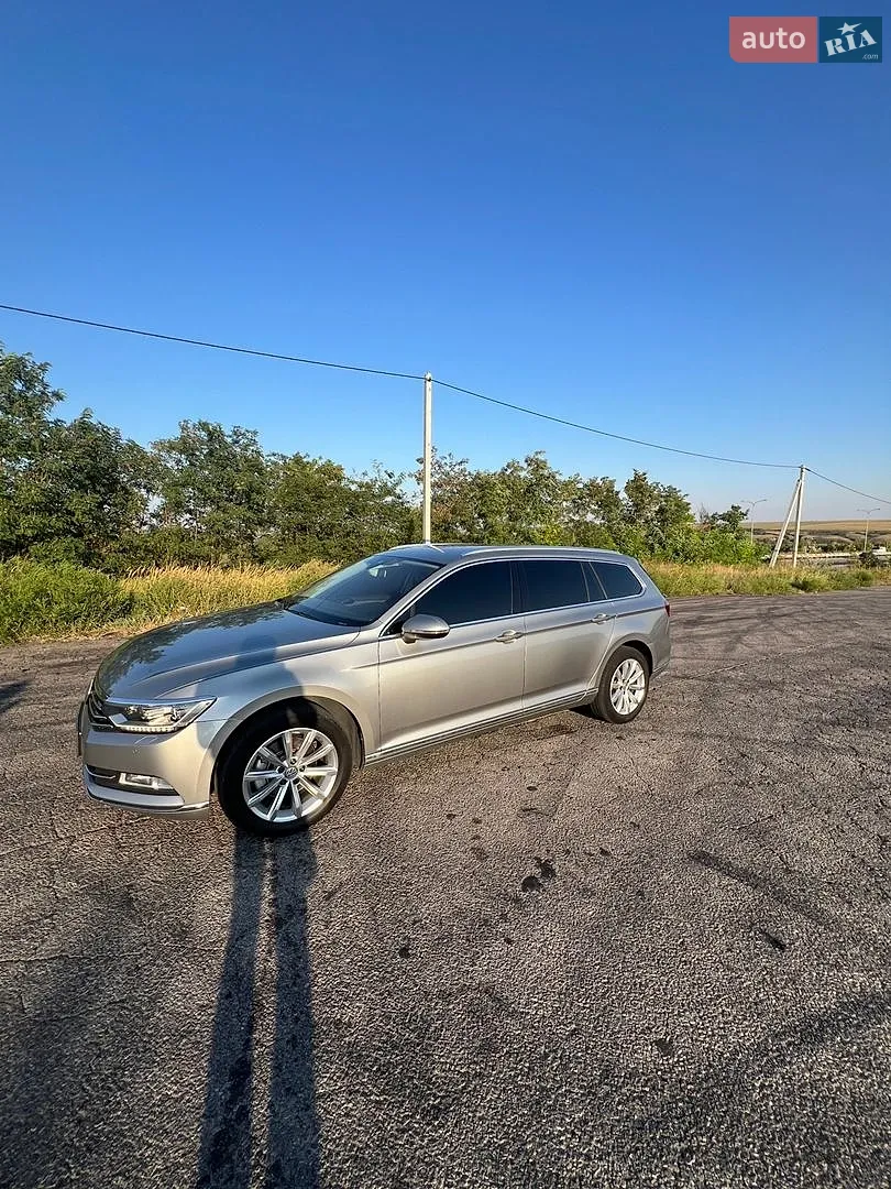 2015 Volkswagen Passat - мініатюра 9