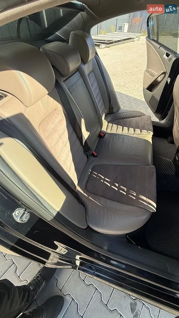 2010 Volkswagen Passat - мініатюра 24