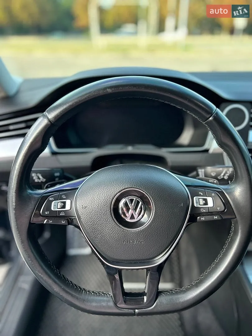 2017 Volkswagen Passat - мініатюра 28