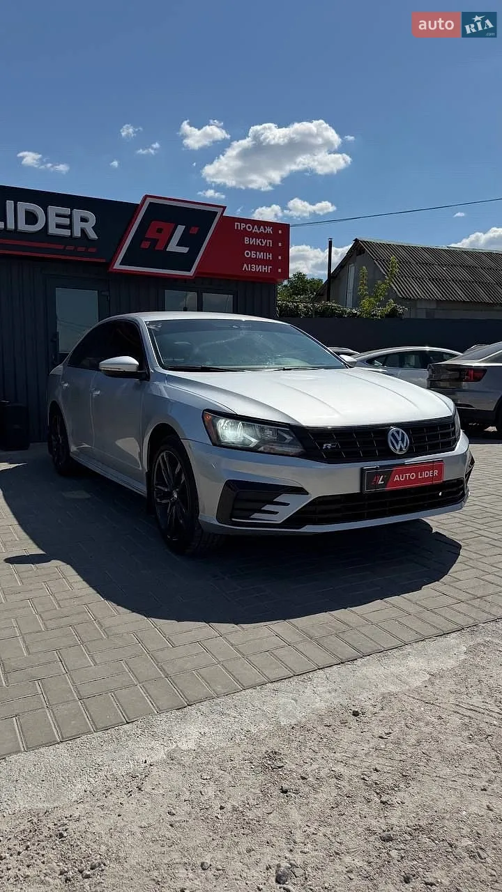 2018 Volkswagen Passat - мініатюра 2