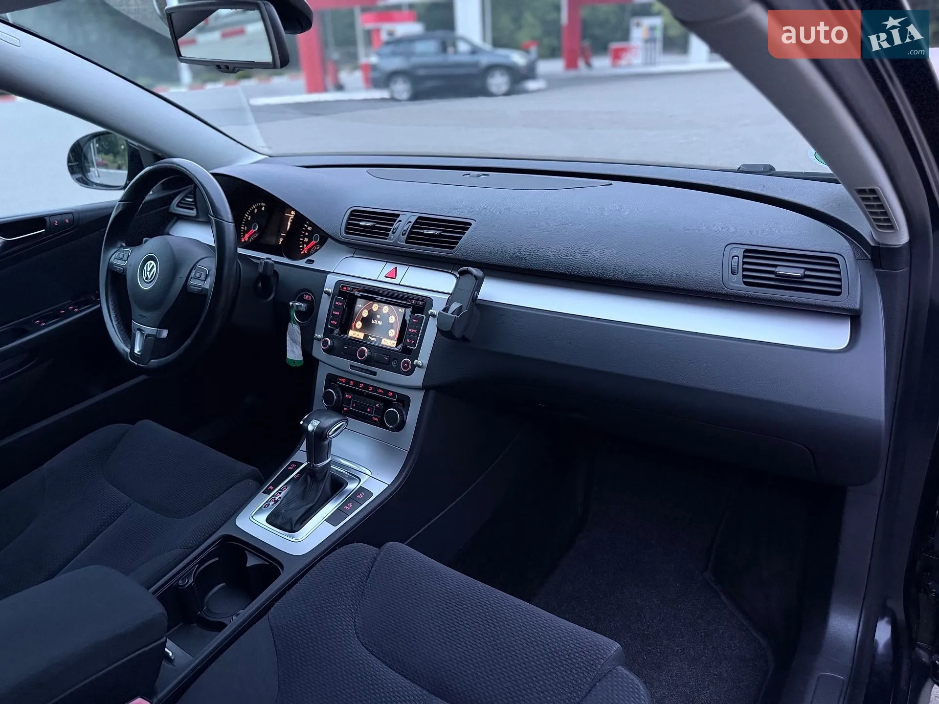 2010 Volkswagen Passat - мініатюра 32