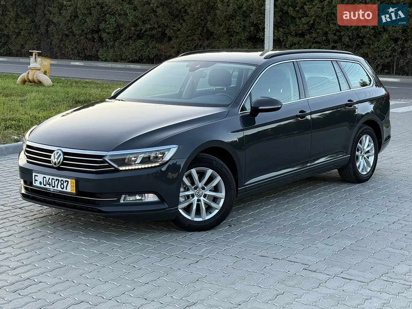 2019 Volkswagen Passat - мініатюра 3