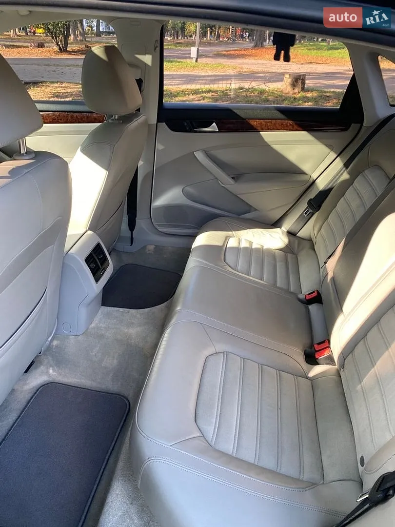 2013 Volkswagen Passat - мініатюра 9