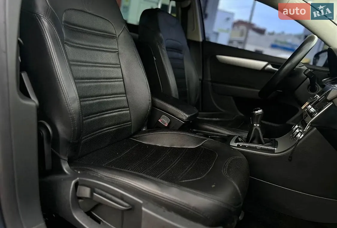 2012 Volkswagen Passat - мініатюра 2