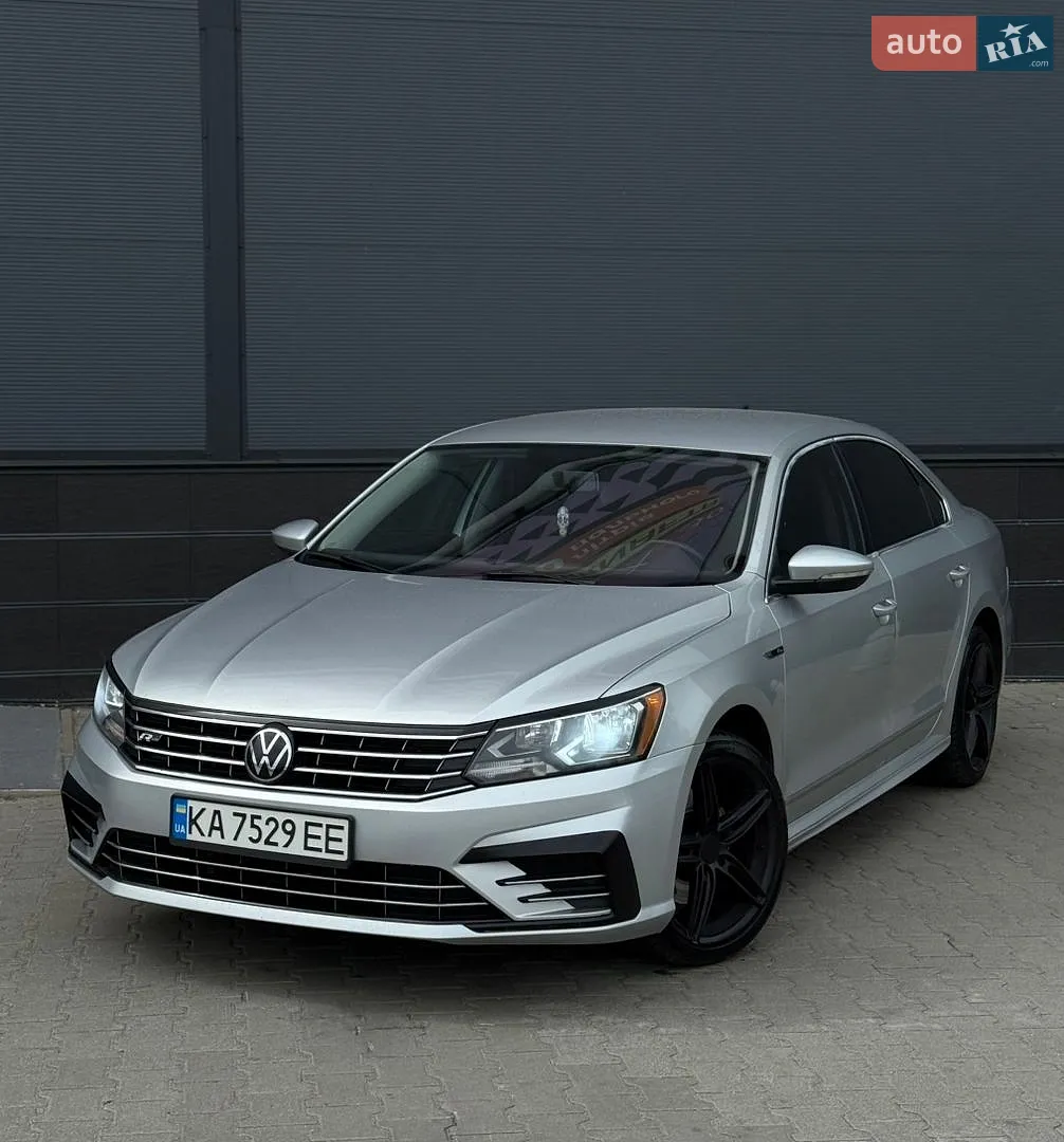 2017 Volkswagen Passat - фото 1