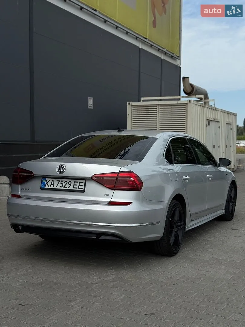 2017 Volkswagen Passat - мініатюра 12