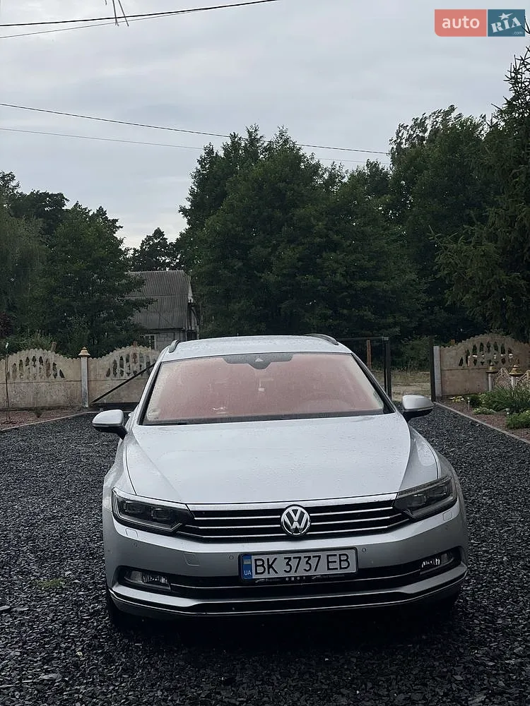 2015 Volkswagen Passat - мініатюра 2