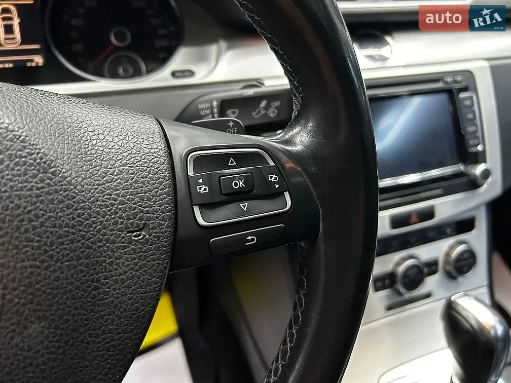 2012 Volkswagen Passat - мініатюра 20