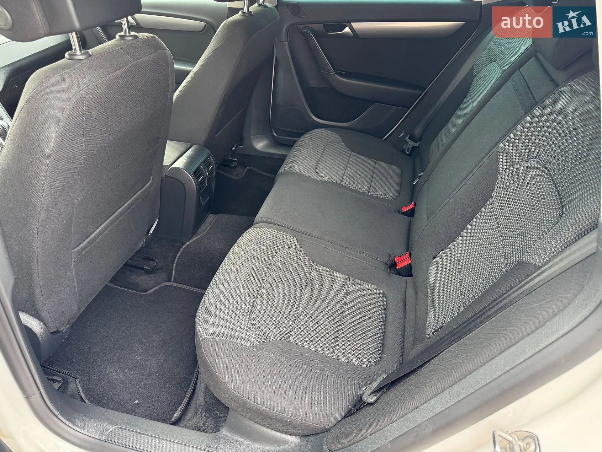 2014 Volkswagen Passat - мініатюра 11
