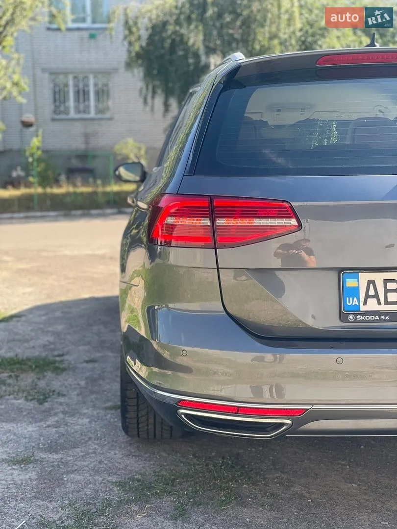 2016 Volkswagen Passat - мініатюра 8
