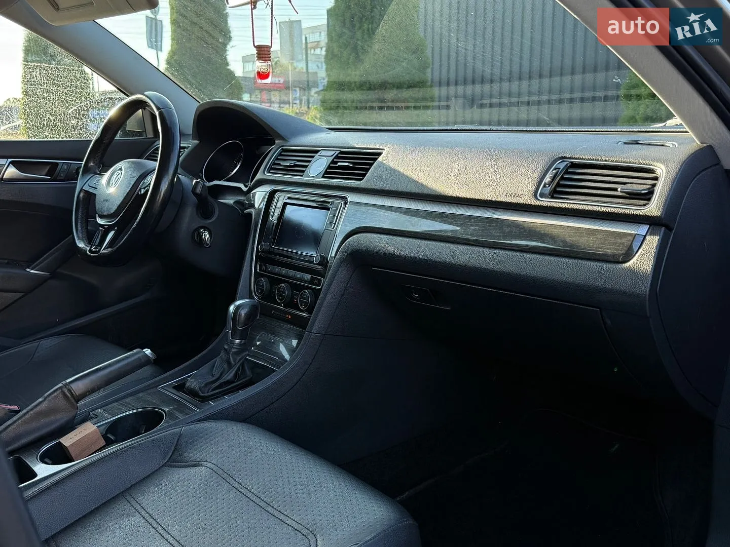 2016 Volkswagen Passat - мініатюра 18