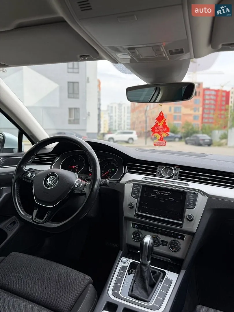 2015 Volkswagen Passat - мініатюра 18