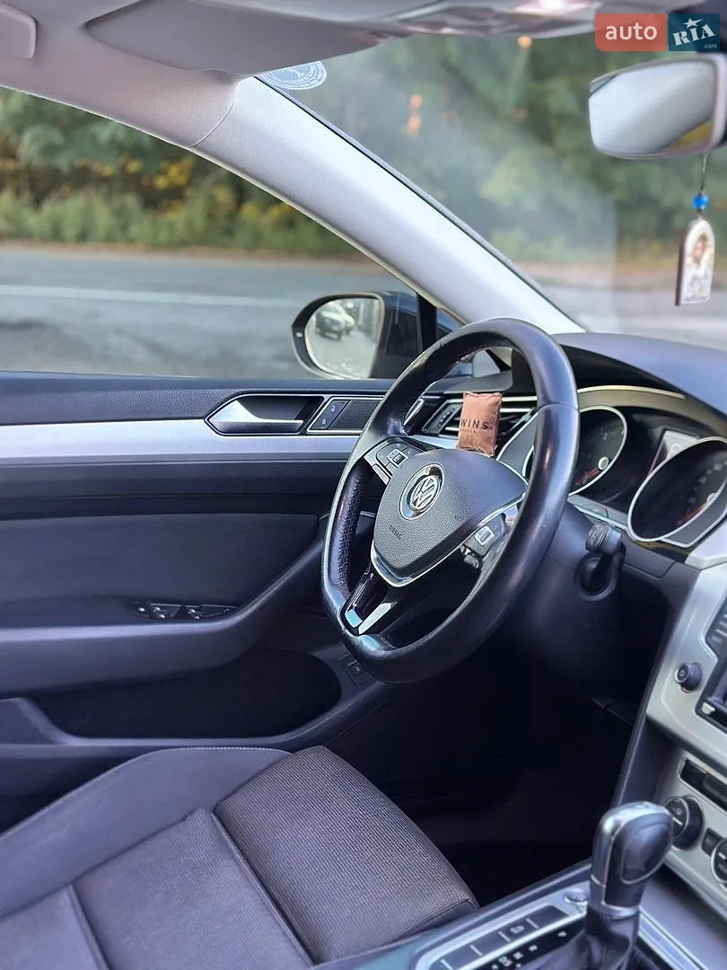 2015 Volkswagen Passat - мініатюра 19