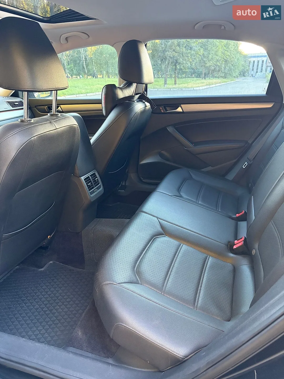 2013 Volkswagen Passat - мініатюра 15