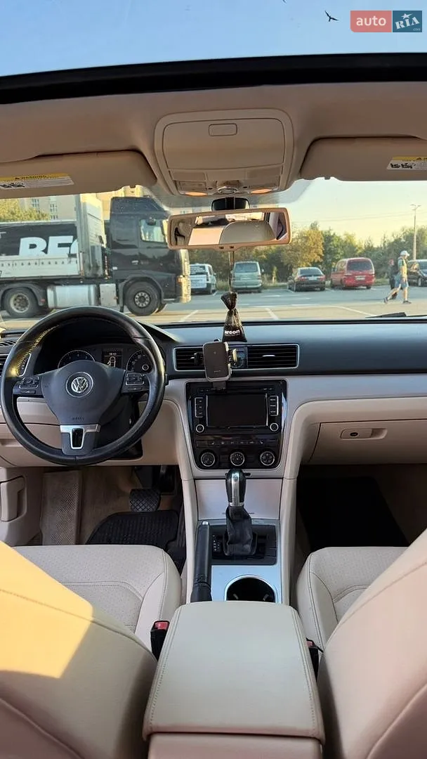 2012 Volkswagen Passat - мініатюра 21