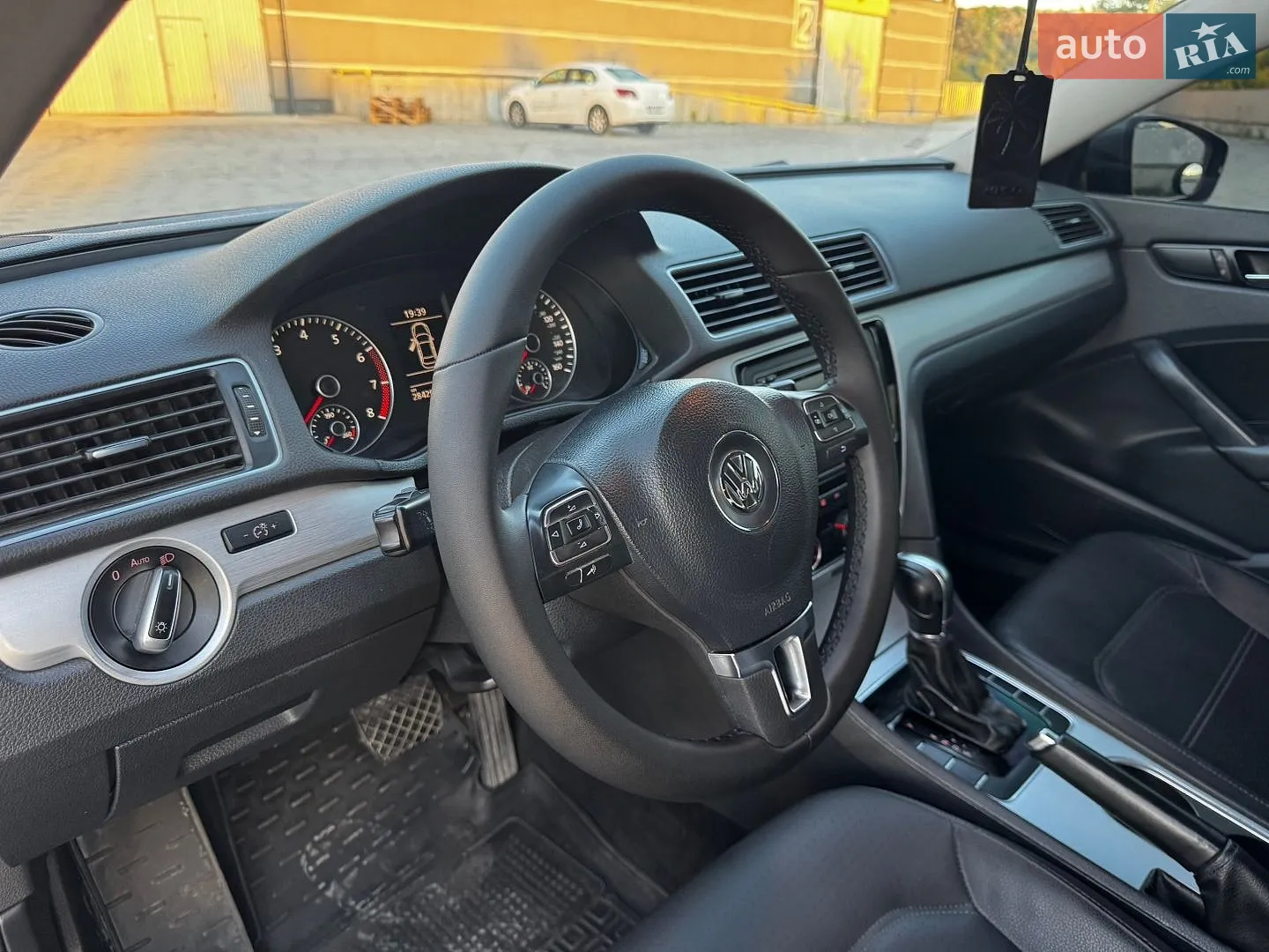2013 Volkswagen Passat - мініатюра 29