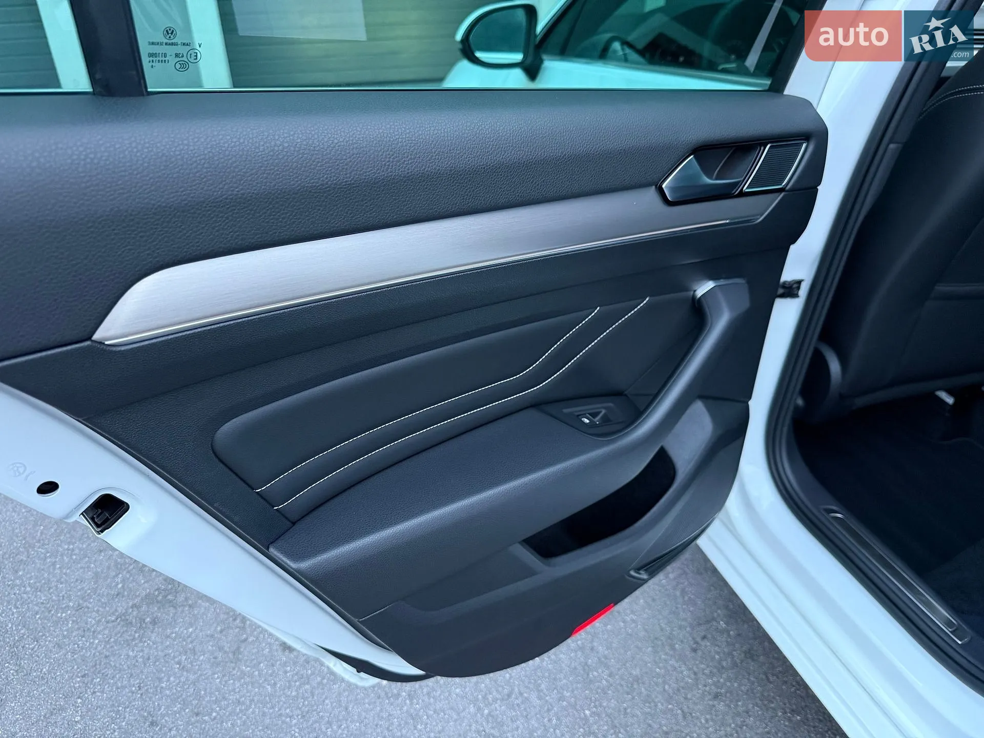 2020 Volkswagen Passat - мініатюра 41