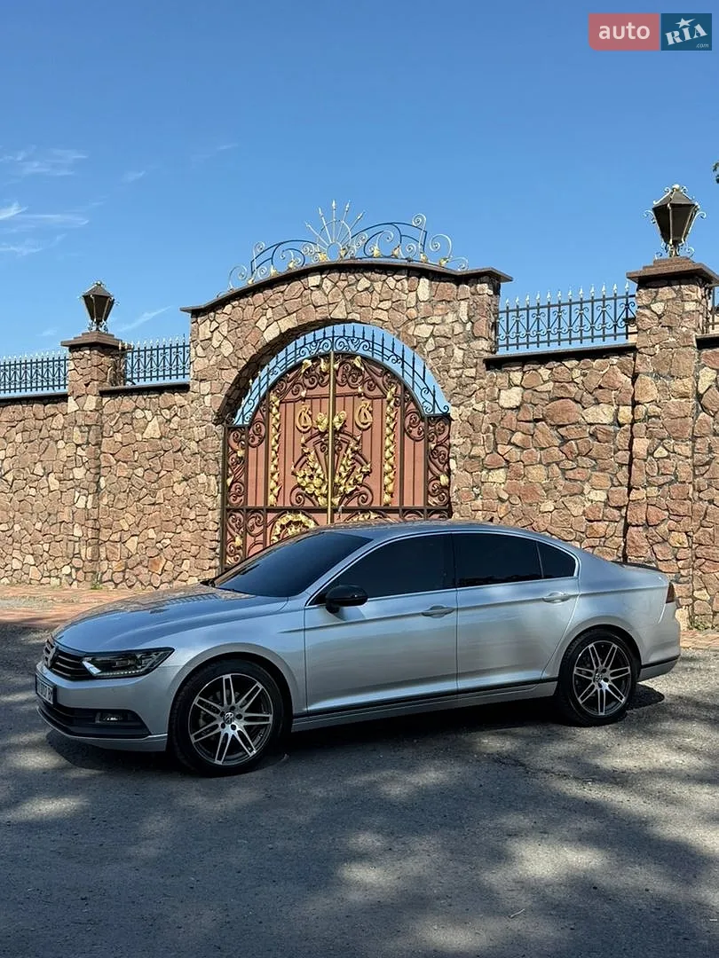 2015 Volkswagen Passat - мініатюра 6
