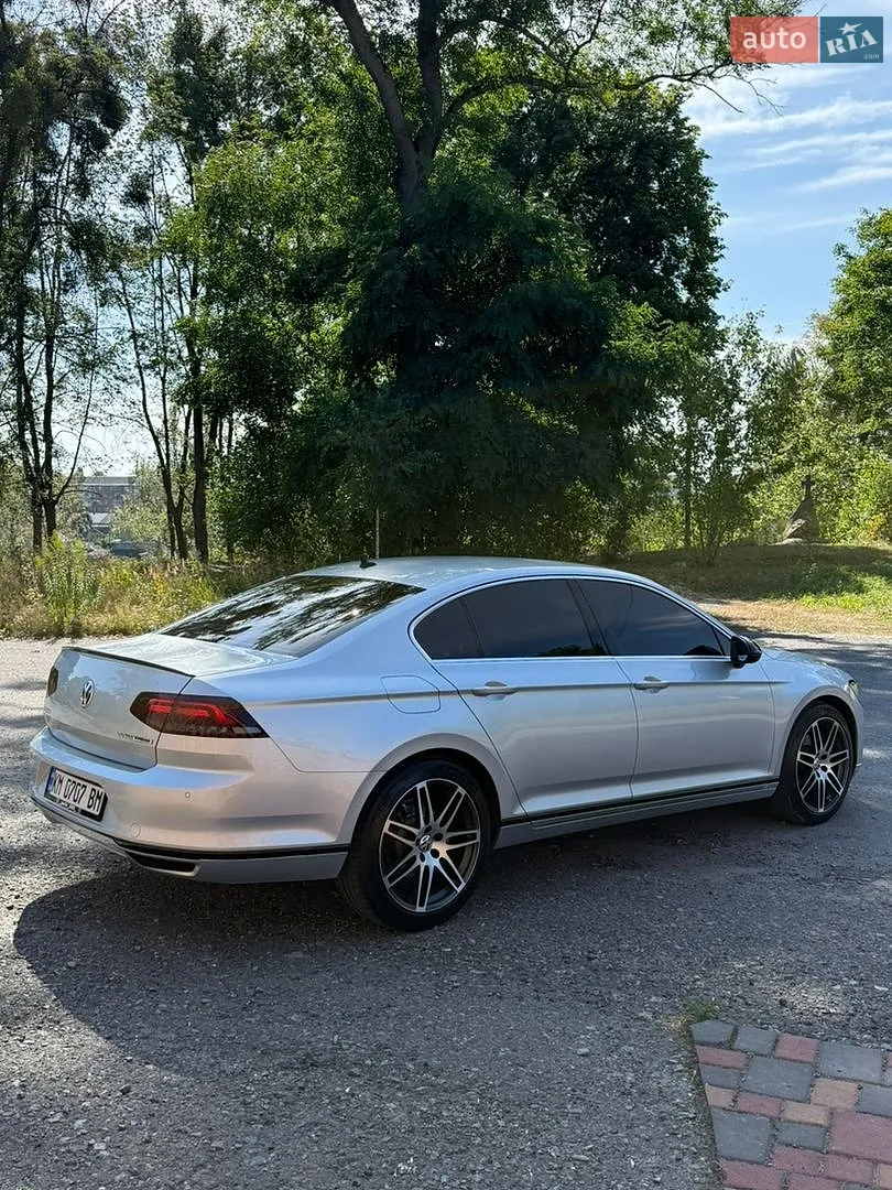 2015 Volkswagen Passat - мініатюра 11