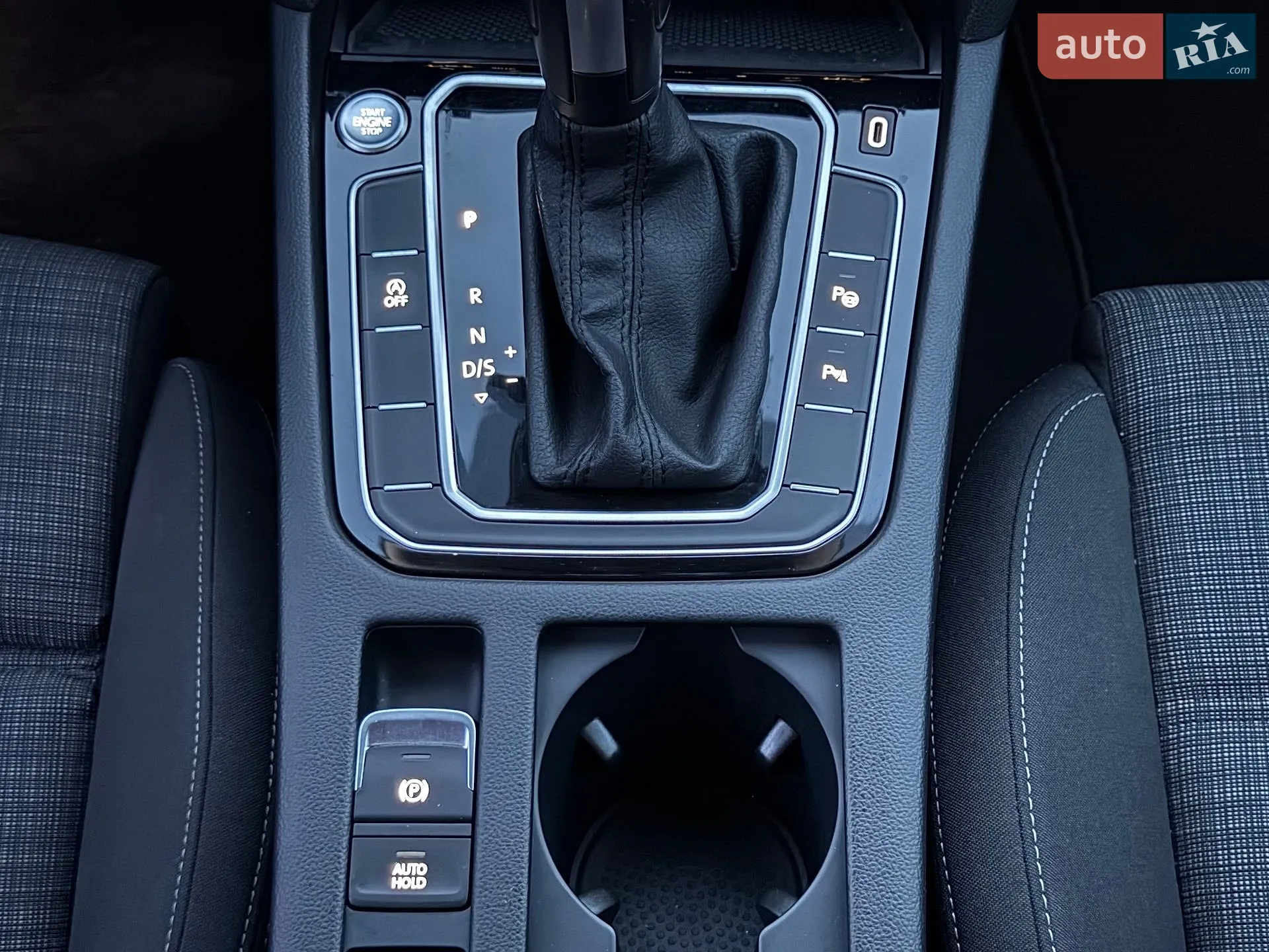 2020 Volkswagen Passat - мініатюра 32