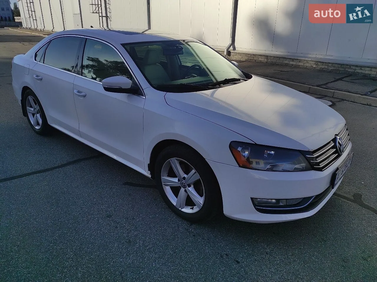 2011 Volkswagen Passat - мініатюра 2