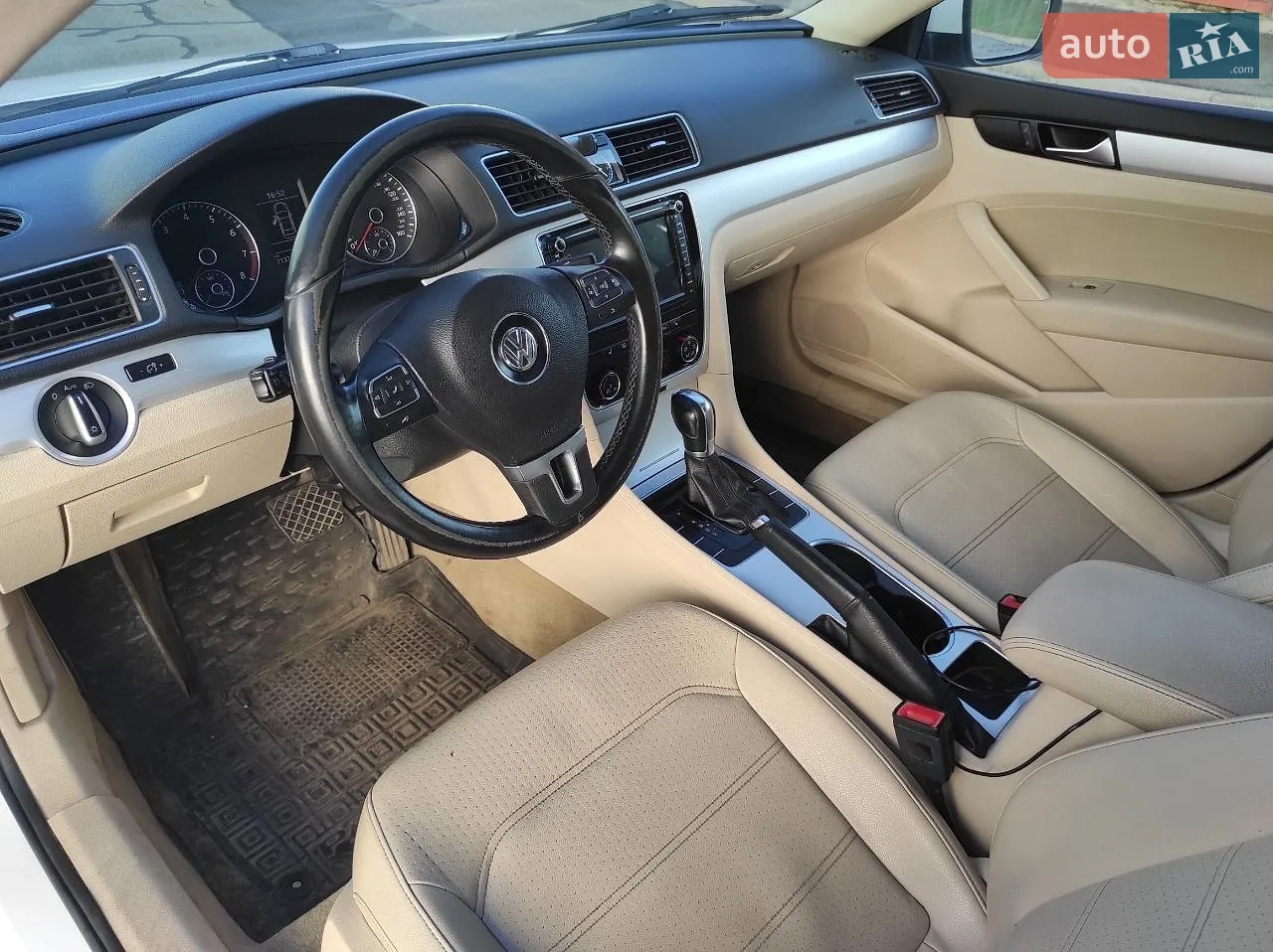 2011 Volkswagen Passat - мініатюра 8