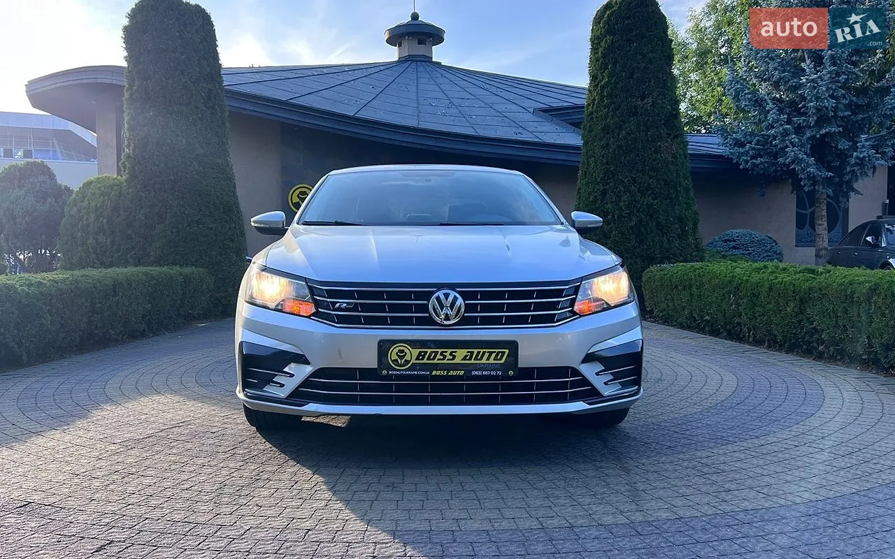 2018 Volkswagen Passat - мініатюра 2
