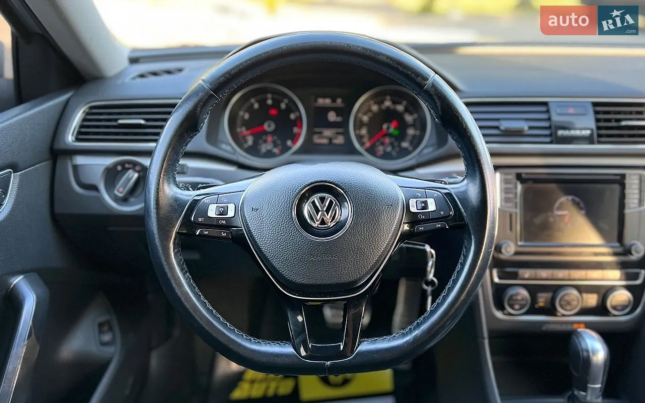 2018 Volkswagen Passat - мініатюра 11
