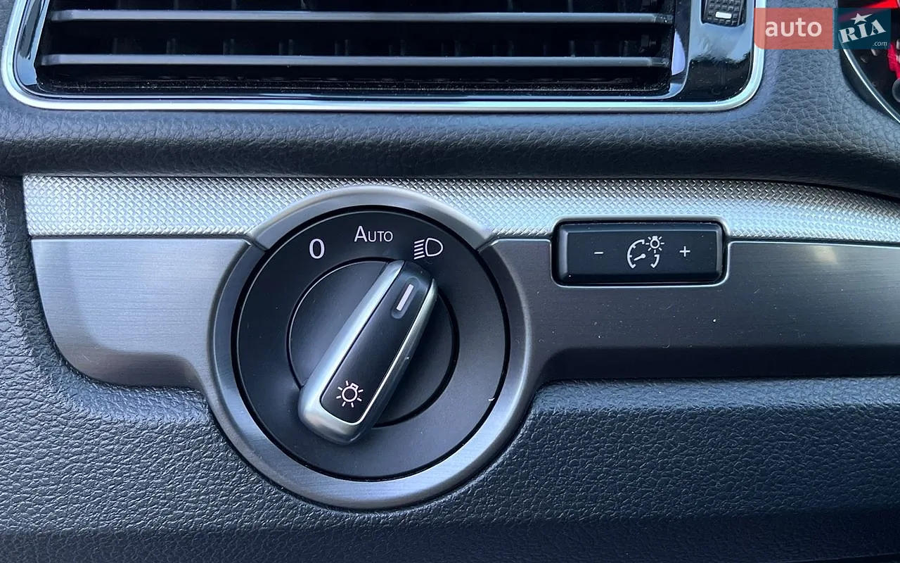2018 Volkswagen Passat - мініатюра 22